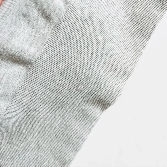 Alo yoga SMALL seamless Delight bralette in grey - Picture 4 of 5